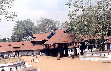 Kodungallur bagavathy temple-one of the famous temples in thrissur